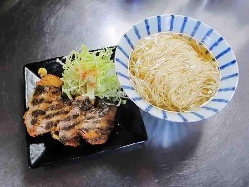 日替り「ひれかつ麺セット」